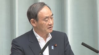 怪文書発言、撤回せず 菅官房長官