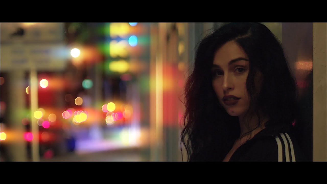 Watch R1 La Esencia x Myke Towers, Ro Millones & Shadow Blow - Ella Es Mi Trap Queen (Video Oficial) on YouTube Watch R1 La Esencia x Myke Towers, Ro Millones & Shadow Blow - Ella Es Mi Trap Queen (Video Oficial) on YouTube