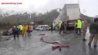 Bitlis Kara Yolunda Bir Anda Her Şey Bitti, Iki Kişi Yaşamını Yitirdi