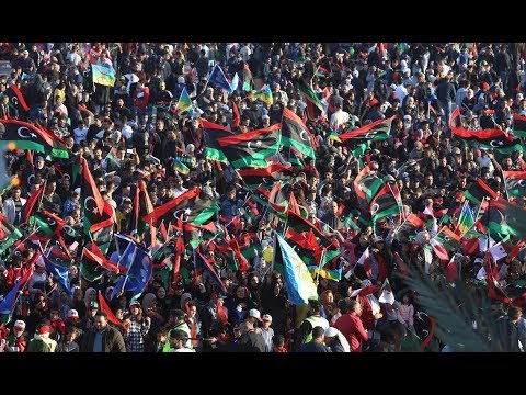 🇱🇾 ليبيا.. احتفالات ذكرى الثورة تعمّ أرجاء العاصمة طرابلس