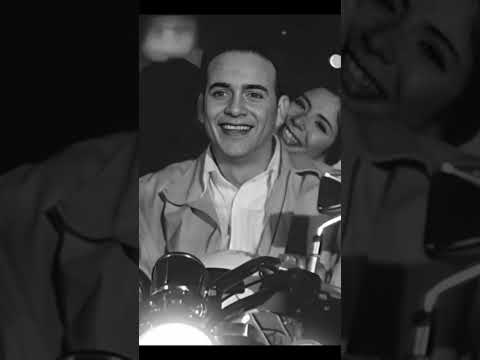 اه منه الرمش اللي مخبي مصطفي قمر         
