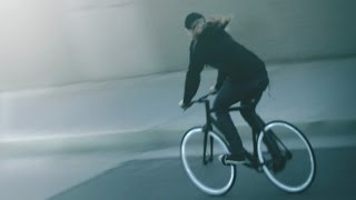 Fixed Gear Skid and Tricks / Sacramento California [Single Speed Fixie Bike]
