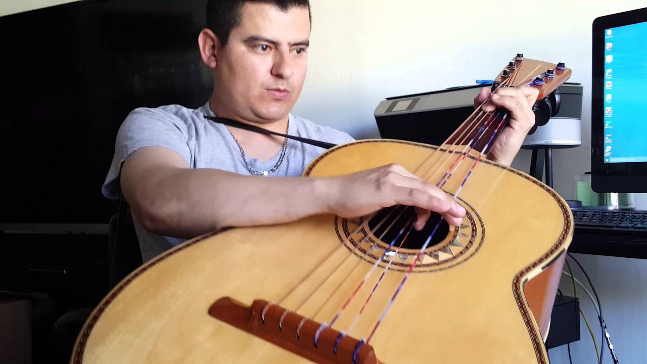 La Vaquilla (solo guitarron)
