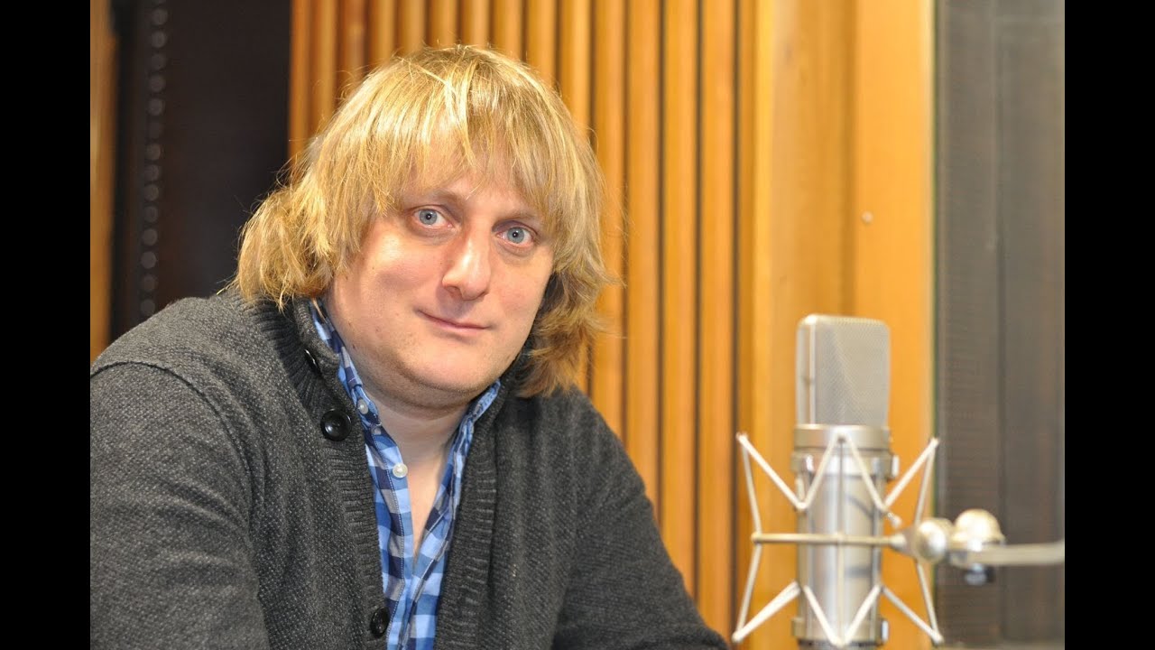 Herec Lukáš Pavlásek: Na ženách mě už nic nepřekvapí - YouTube