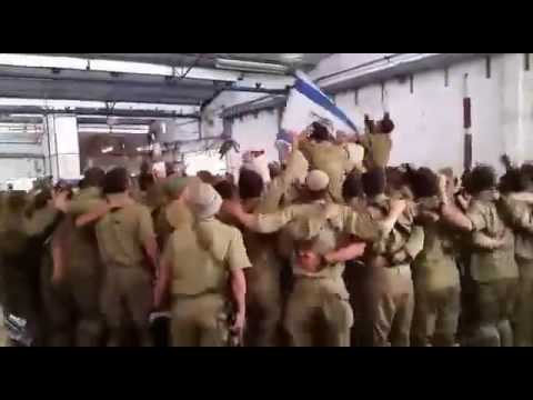 Israeli soldiers sing and dance during 3 hr break from the battle!