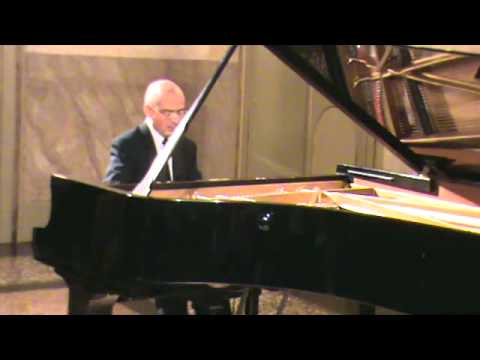 Daniele Borgatti in tre Valzer di Chopin, Op.64 n....