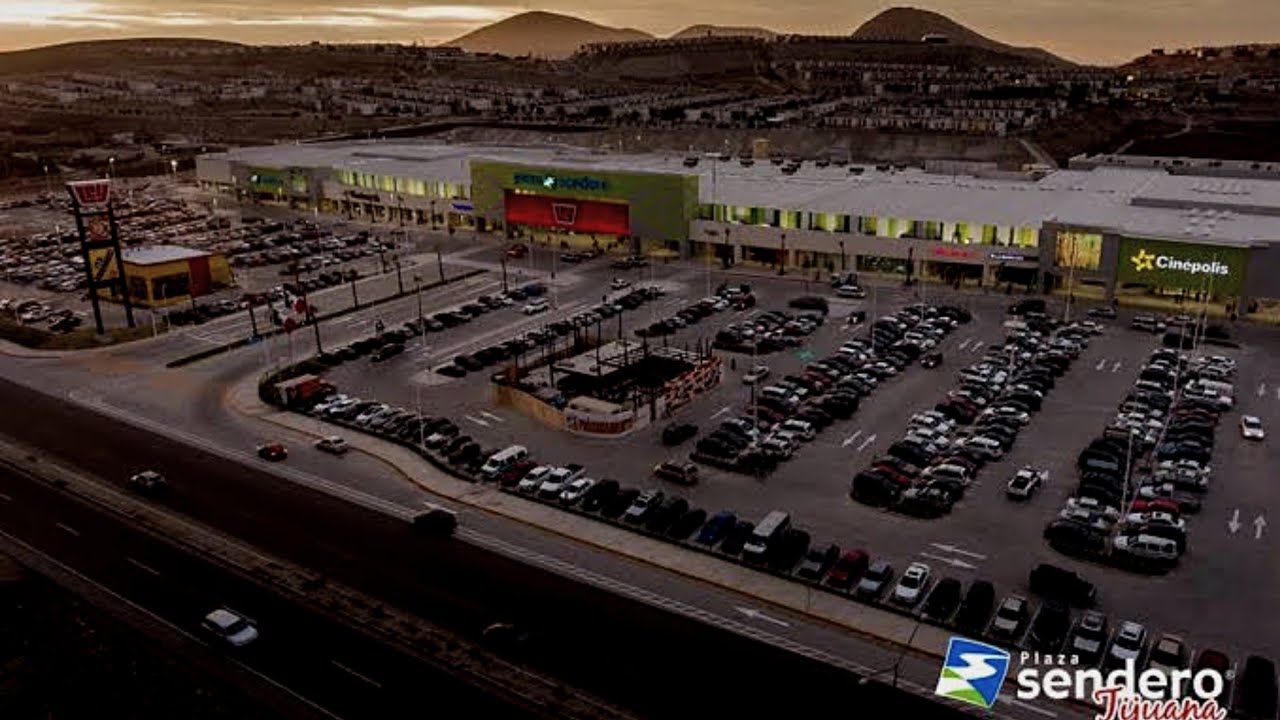 Conociendo plaza sendero Tijuana YouTube