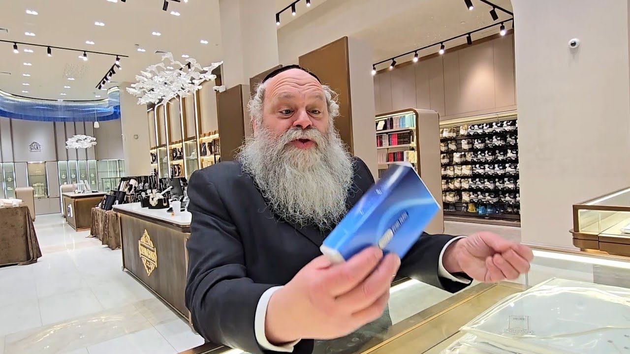 Finally! A Tefillin tracker that works even with a flip phone —& features long-lasting battery life!