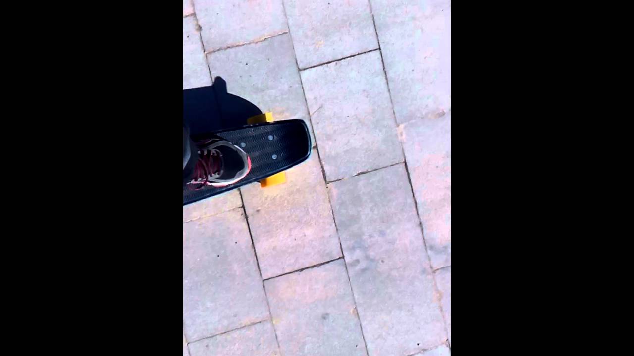 Skateboarding fishboard