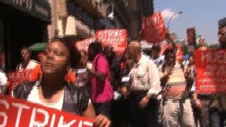Thousands of fast food workers strike for higher pay
