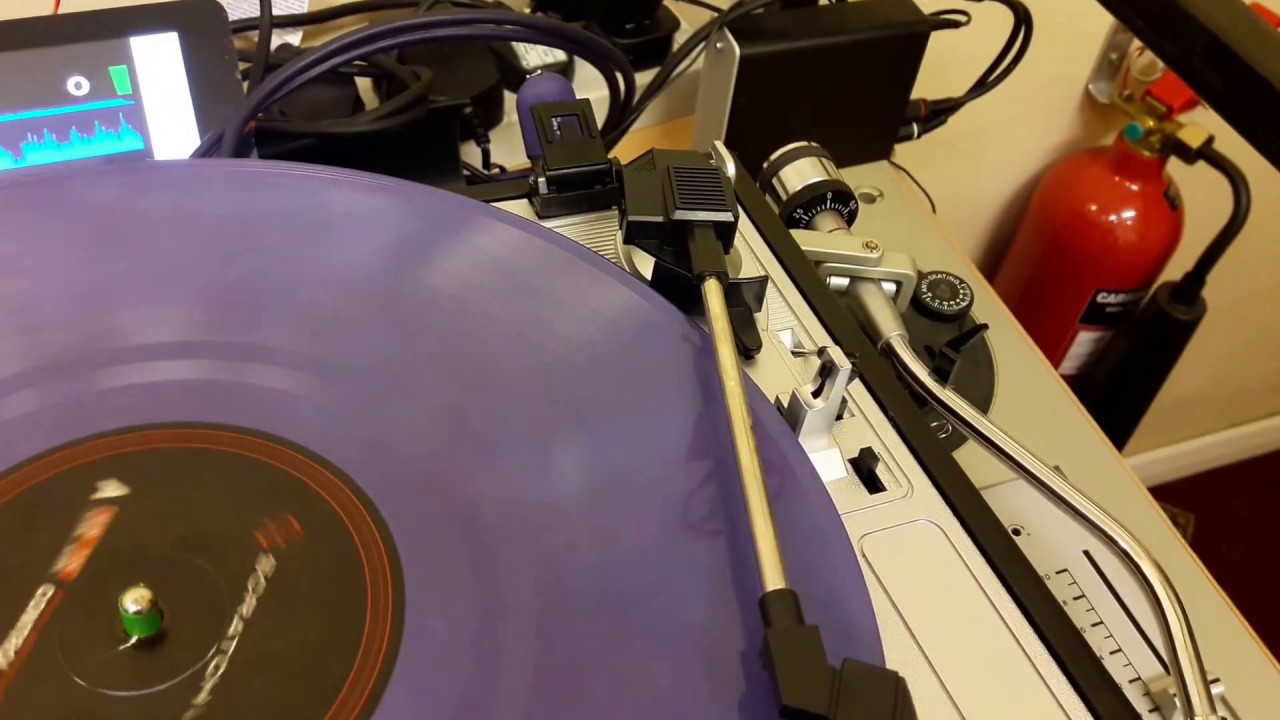 Cheap toy turntable? DJ and scratch digital vinyl with Raspberry Pi YouTube