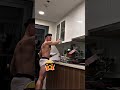 💥💥💥Hôm nay thứ 6 ngày 6 tháng 6, tôi chọn về nhà nâng chảo thay vì nâng tạ.