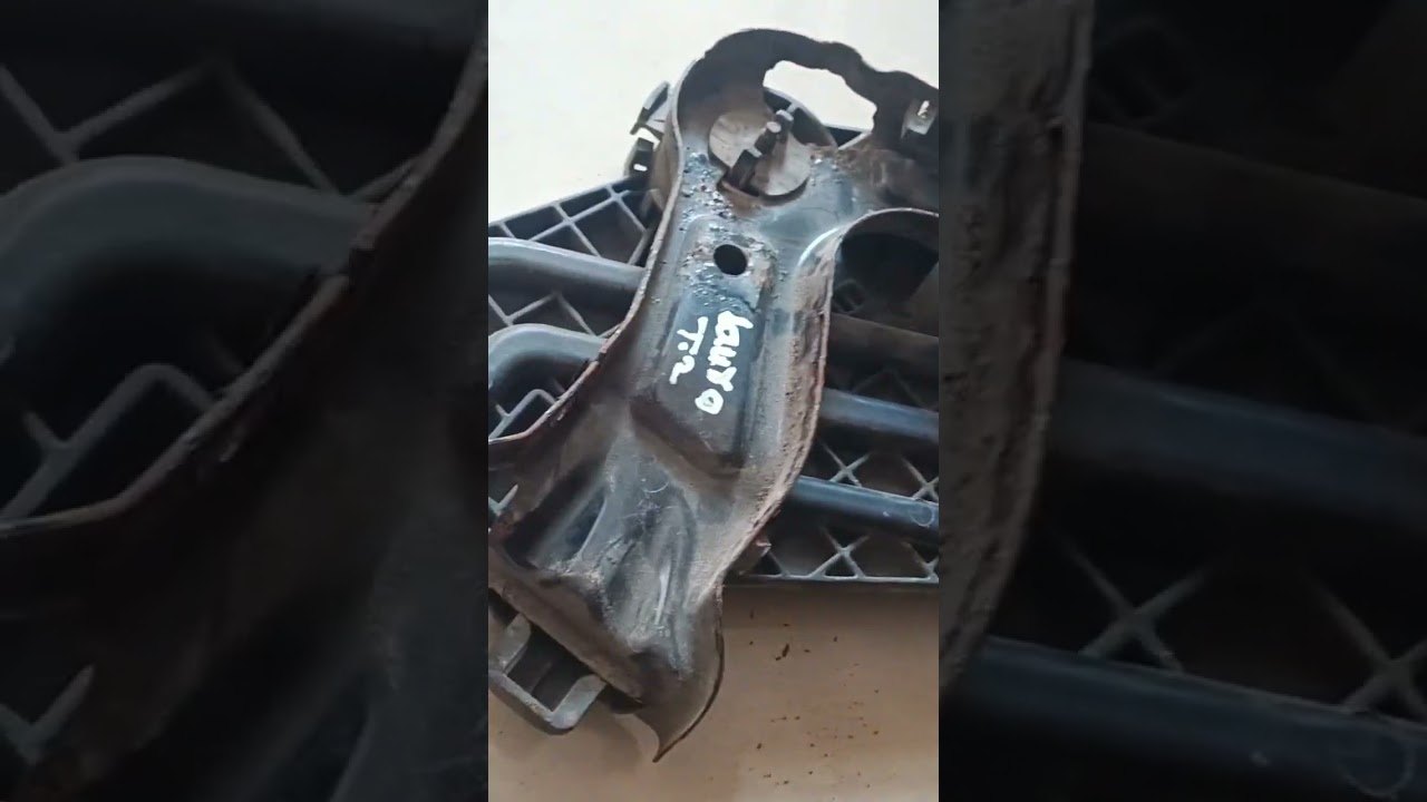 Skoda Laura Type 2 ka Head light bracket 