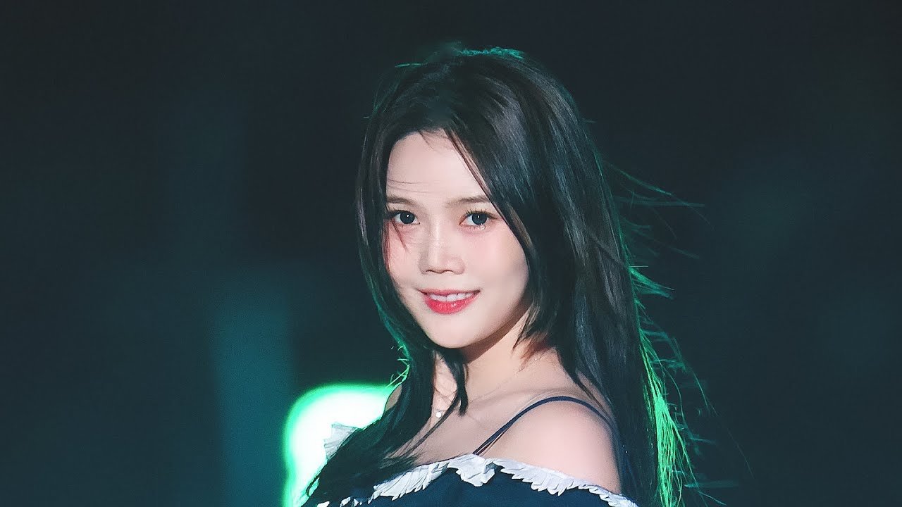 250612 오마이걸 효정 (HyoJung) 천안 Full Cam - 던던댄스, 돌핀, 비밀정원, 살짝 설렜어 - 충남도민체전 개막식 [직캠 / FANCAM] [4K 60p]