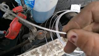 Как отремонтировать тросик газа ( акселератора , дроссельной заслонки ).
