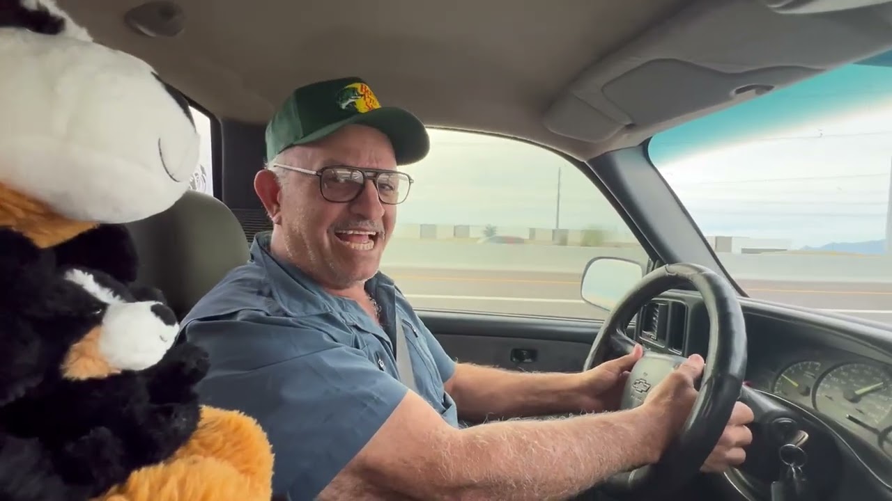 Llegamos a finish vengo presumiendo mi regalo de mi sobrina 🤣