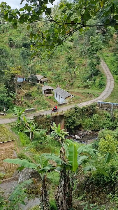 pemandangan indah kampung -Desa cisangkal cihurip #garut #suasanapedesaan