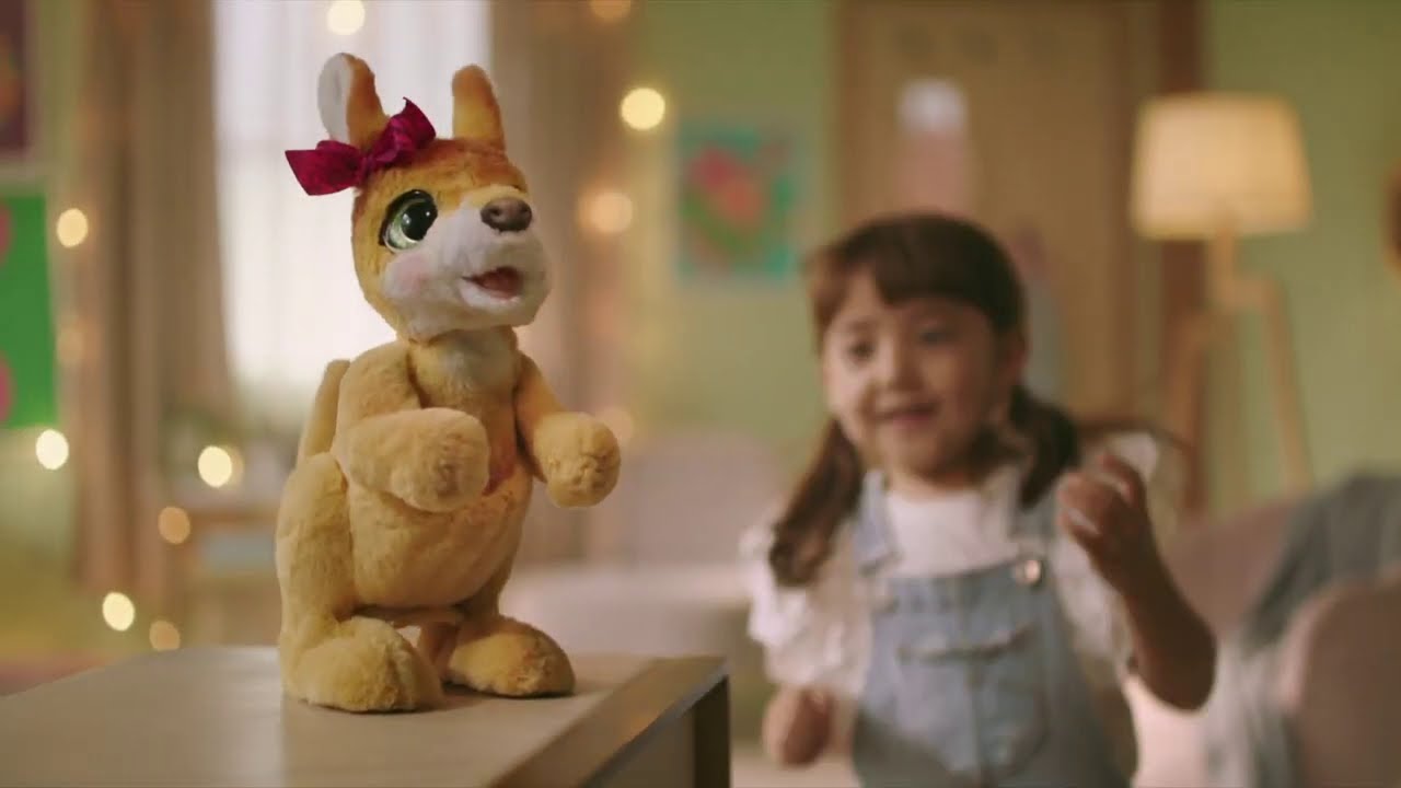 ⁣FunReal Mama Josie The Kangaroo من Hasbro ستجعل كل شي أروع