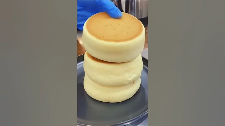 Fluffy Japanese Souffle pancakes