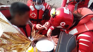 Rescate de un pescador tras caer en una zona de rocas en Muskiz
