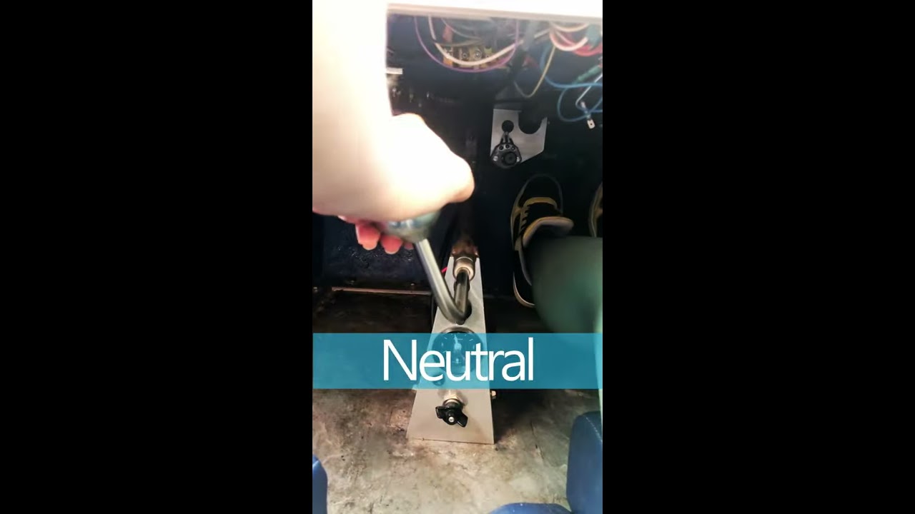 How I change gear in a 2CV 