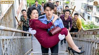 Naive Guy Saves an Old Lady from Gangsters; She's a Billionaire and Names Him Heir to Billions