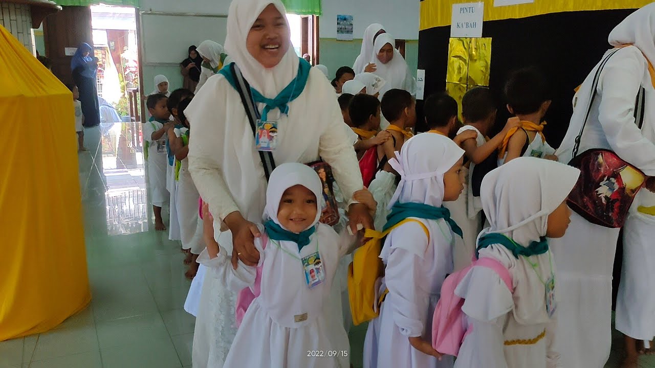 Yuk Belajar Manasik Haji bersama Fatimah Qinara di Manasik Haji Caberawit SPS Nur Amin Ridwan 2022