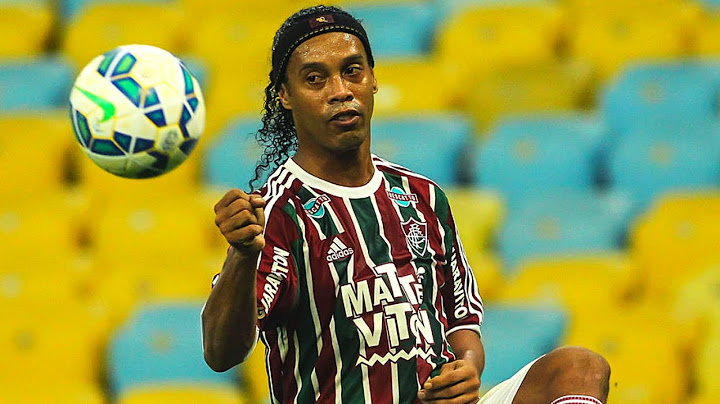 ÚLTIMO JOGO DE RONALDINHO GAÚCHO COMO PROFISSIONAL