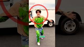 Arkadaşı İçin Minibüse Yapıştı