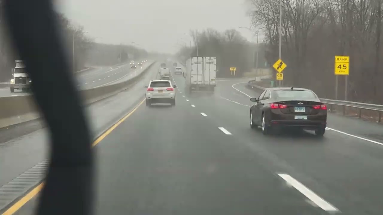 Driving from New Haven Connecticut to New London Connecticut via I-95 North