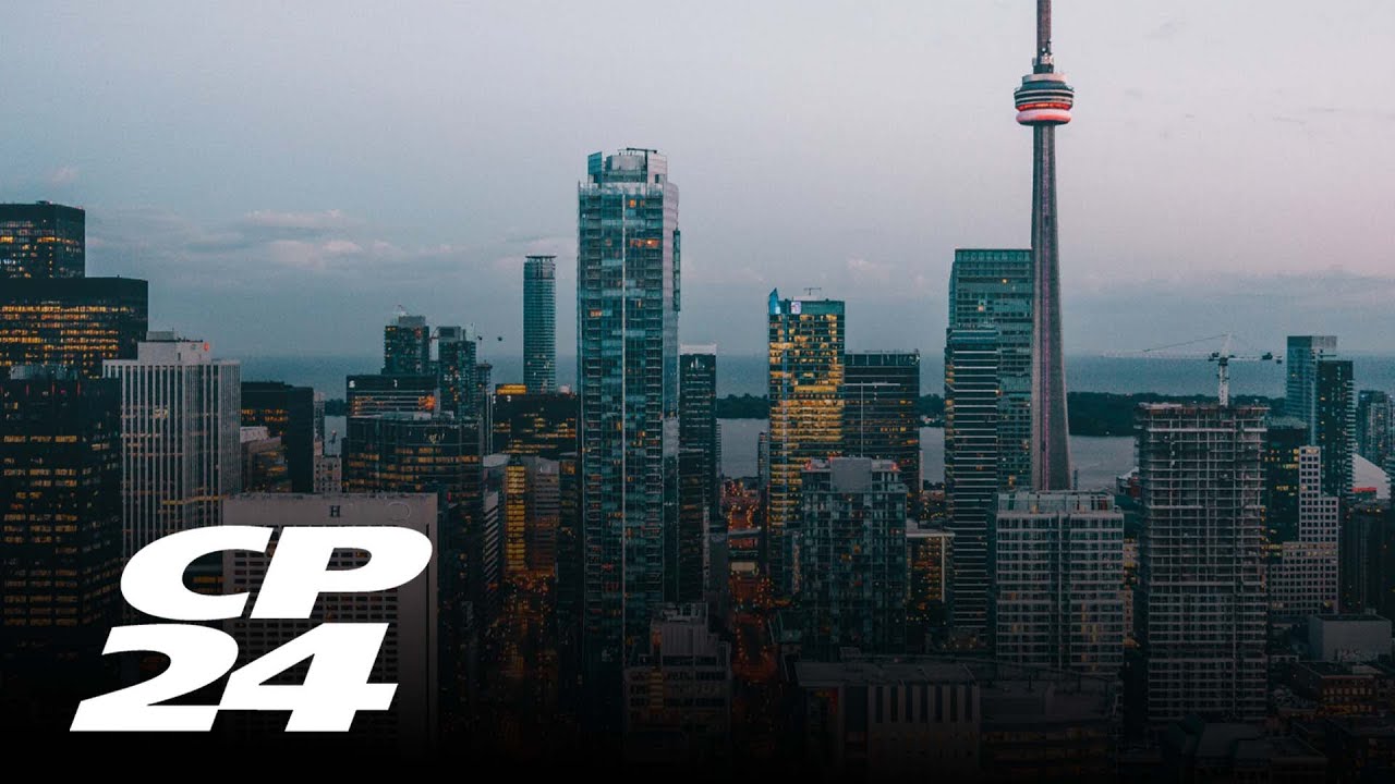 Report says $40/hour wage needed to live comfortably in Toronto - YouTube