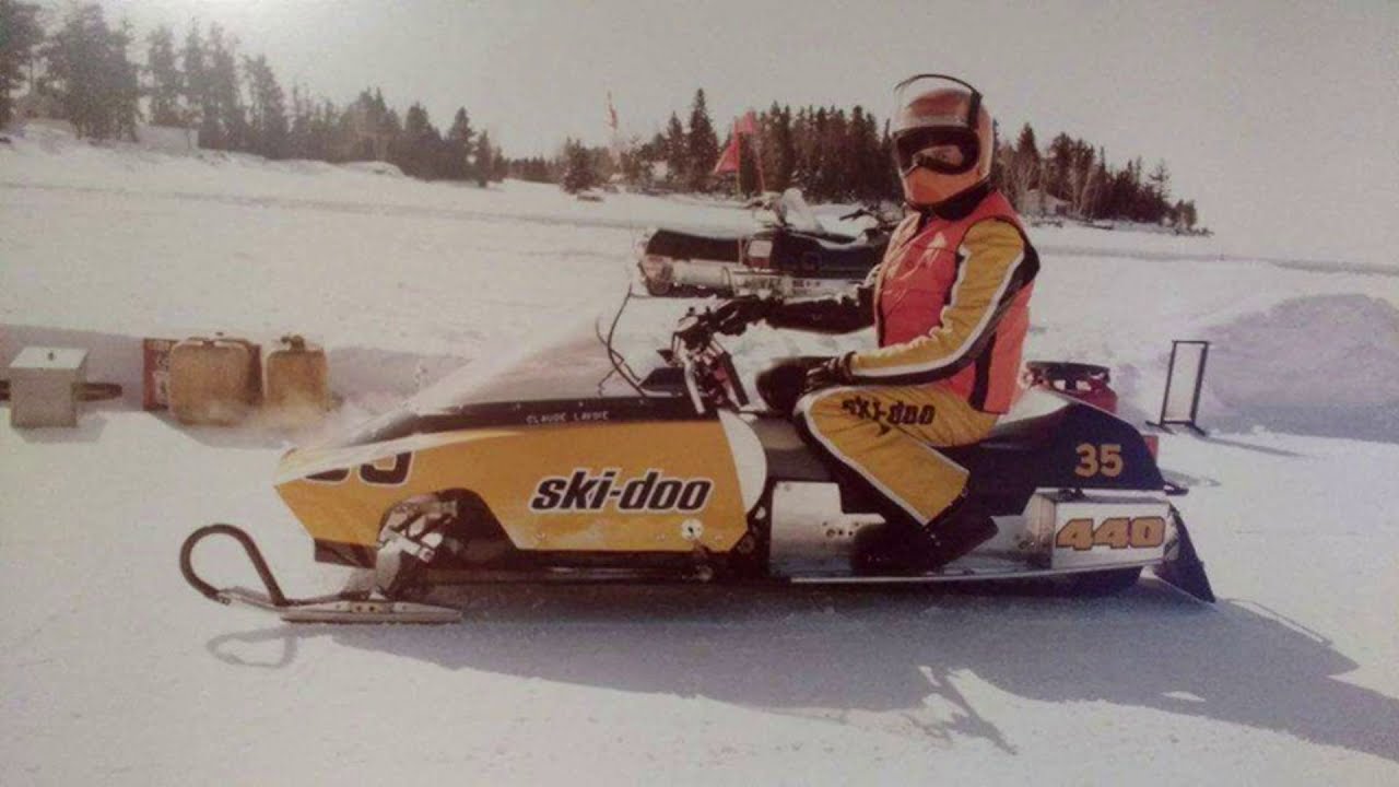 vintage snowmobile - YouTube