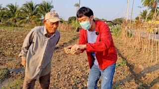 รถของขวัญ คุณตาอึ้ง มะขามแปลก | เอิร์ธสดชื่น