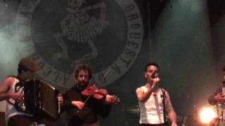 Video thumbnail of "Ojala - La maravillosa orquesta del alcohol Burgos 1-7-2017 4K UHD"