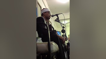 القارئ الشيخ احمد مصطفي عمر