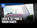 Todo listo en la sede del tercer debate presidencial este 19 de mayo