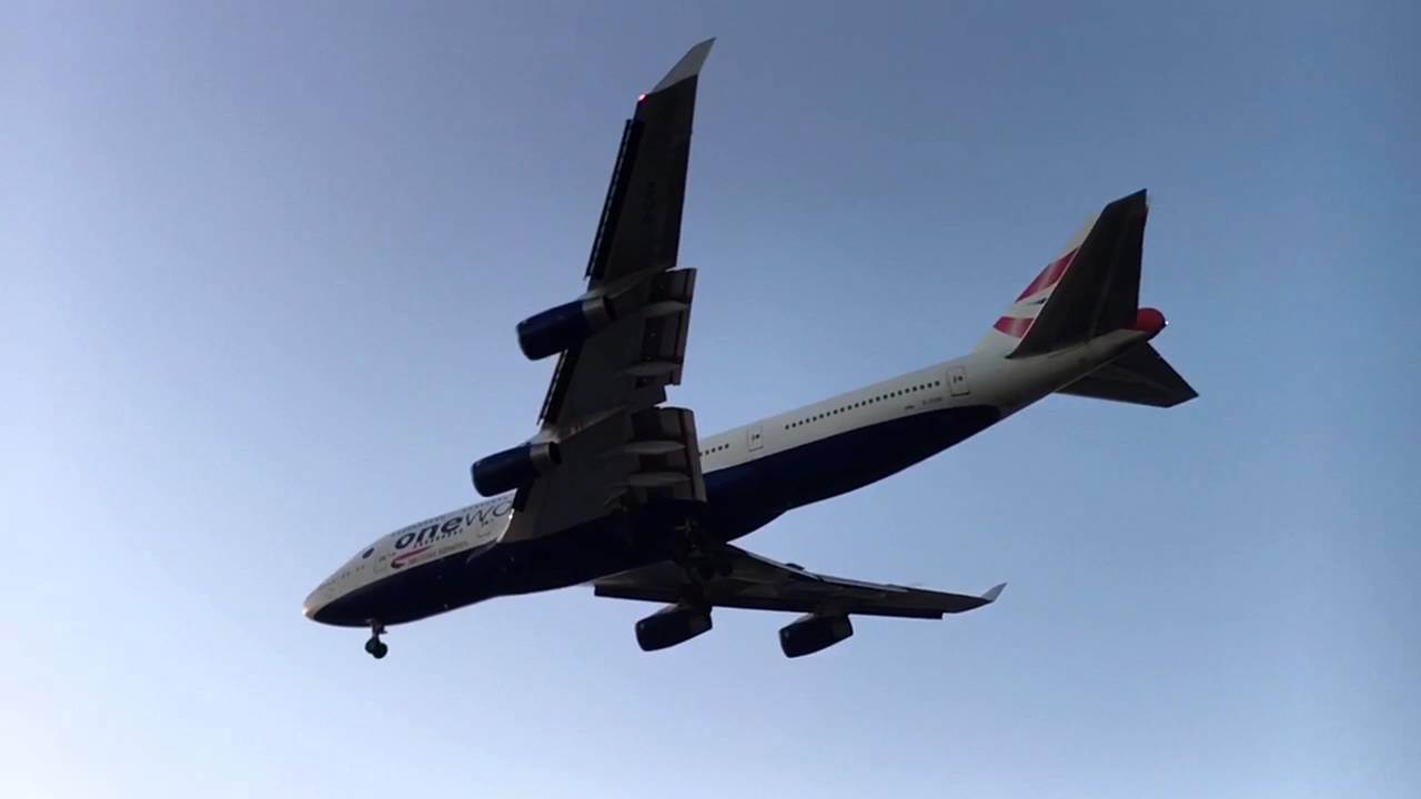 British Airways Flight 273 Arrives in San Diego - YouTube