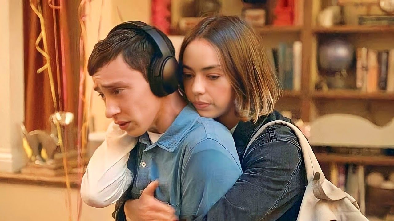 مراهق مصاب بالتوحد ونفسه يتعرف على أي بنت وبتحاول أخته تساعده يلتقي حبيبة.. ملخص مسلسل Atypical