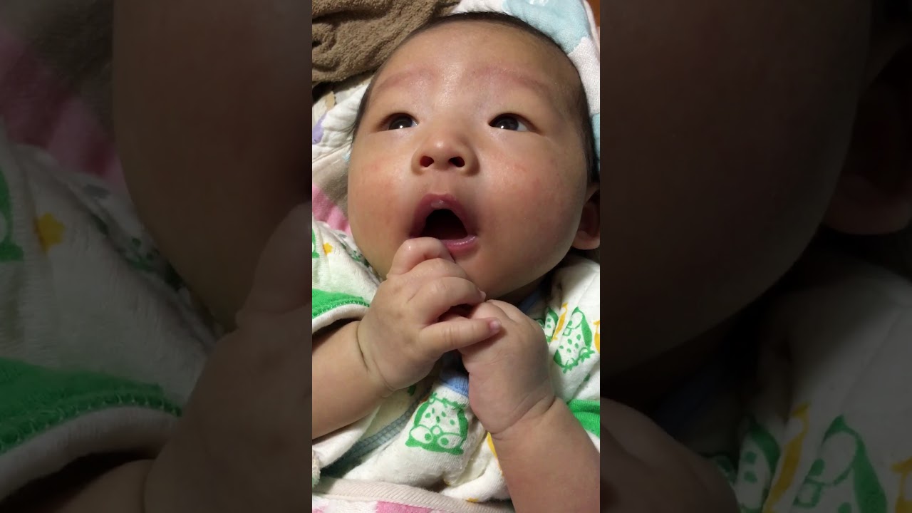 生後２ヶ月赤ちゃん たっくん 指しゃぶり始めました Youtube