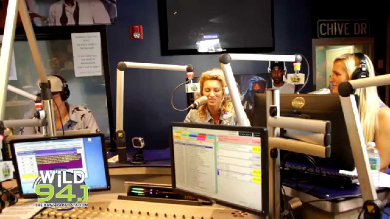 Tori Kelly addresses Simon Cowell's criticism! YouTube