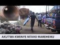 INASIKITISHA JAMAA Auawa Na Kutupwa Kwenye MTARO POLISI Waondoka Na Mwili Ametoboka Shing0 INASIKITISHA JAMAA Auawa Na Kutupwa Kwenye MTARO POLISI Waondoka Na Mwili Ametoboka Shing0