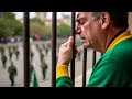 SERÁ QUE BOLSONARO CHORA VENDO O DESFILE?