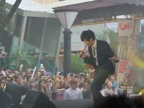 JJ林俊杰 《学不会》 25.3.2012 LowYat签唱会