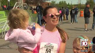 Runners, walkers fight cancer at Pink & Teal Challenge