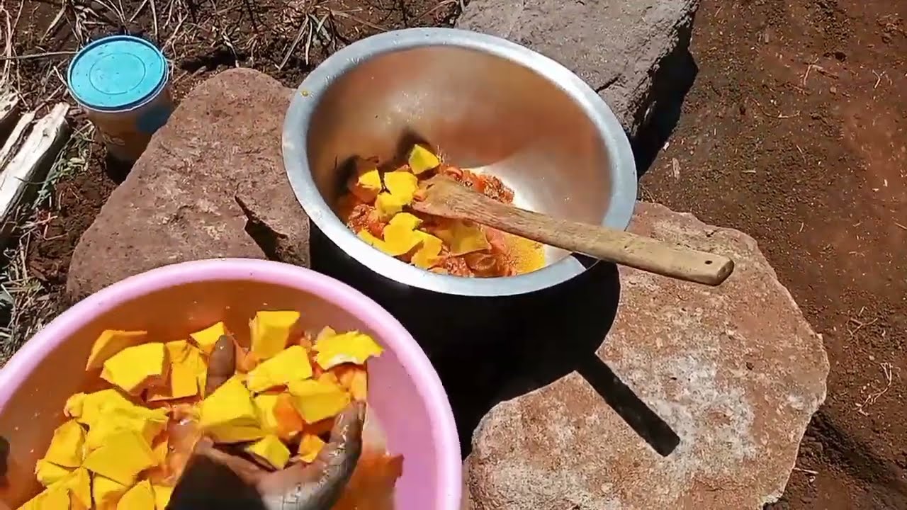 African village life//cooking most delicious meal @Thee kush family