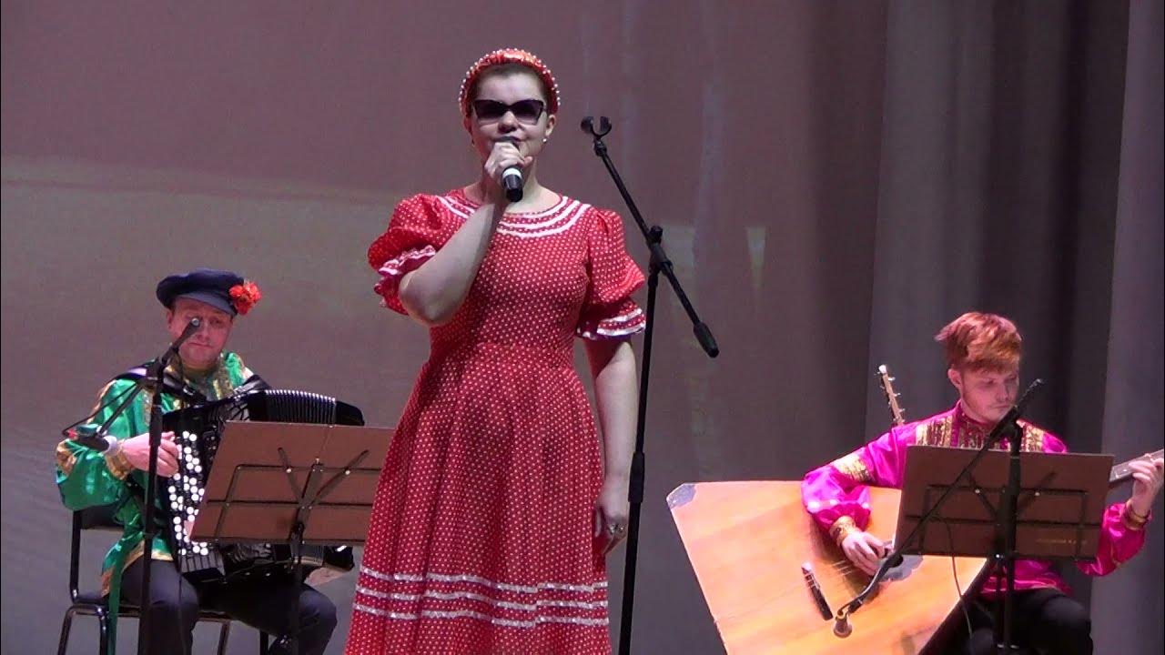 Слова к песне месяц спрятался за рощу. Слова песни ночка. Месяц спрятался за рощу ноты для ансамбля. Месяц спрятался. Месяц спрятался.