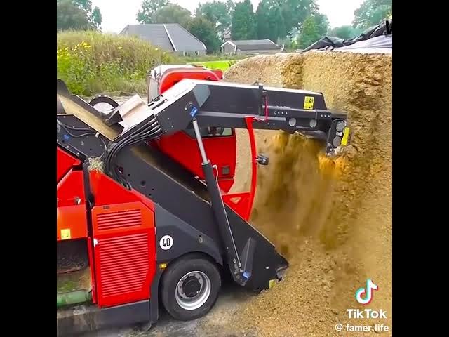 Best Self-propelled Feed Mixer, Triotrac M