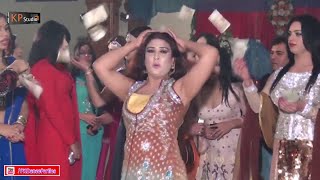 Download Lagu JADON MENU PYAR NAAL - WEDDING MUJRA DANCE 2016 MP3