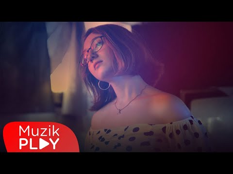 Aybüke Poçan - Kaybet Benimle (Yüksel Ürer Remix) [Official Video]