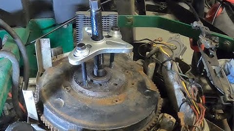 Kohler CV25S Flywheel Removal, aka How to Bend a Cheap Puller.